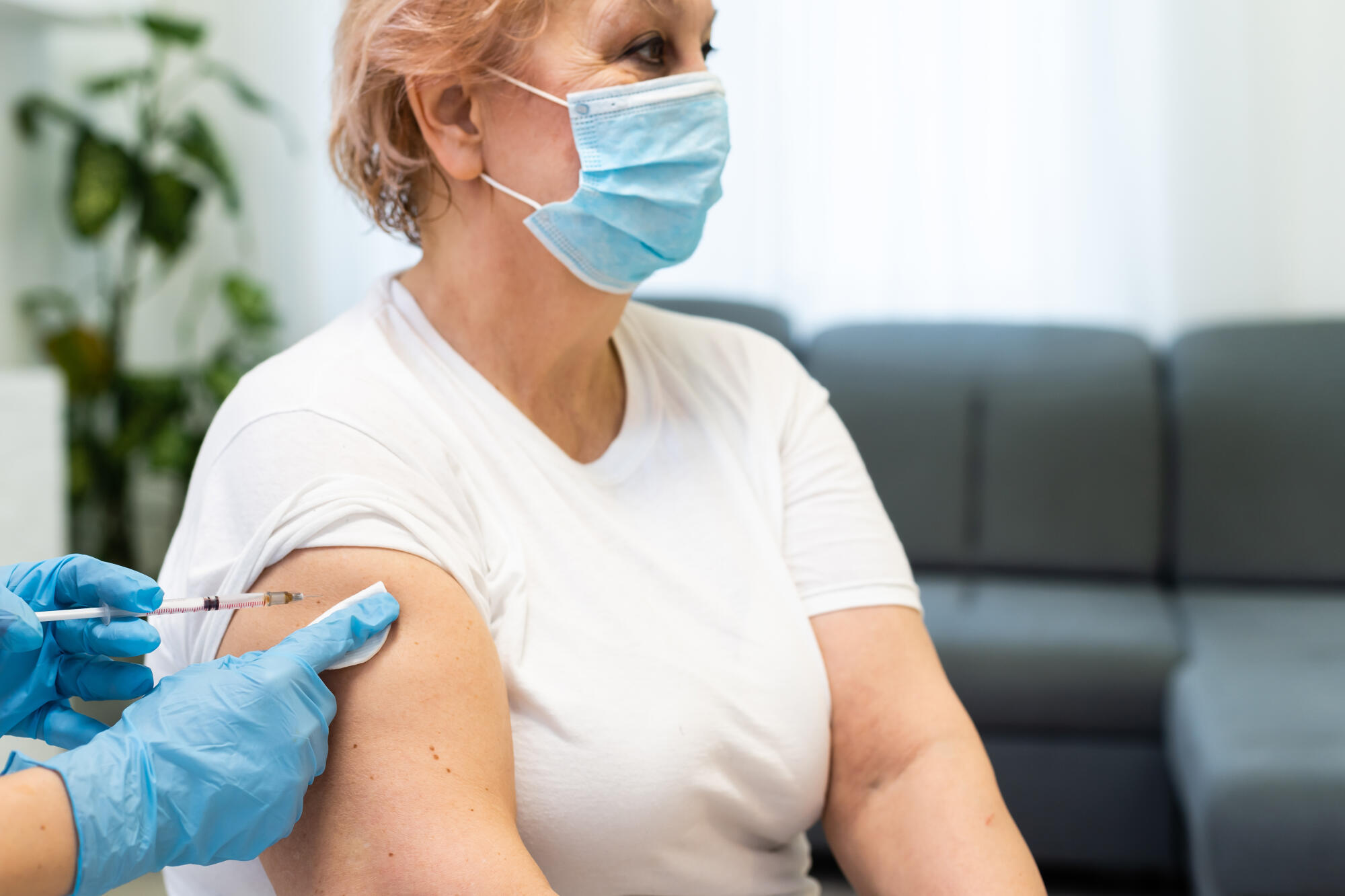 Immunization Awareness Month: Vaccine Tips for Parkland Seniors